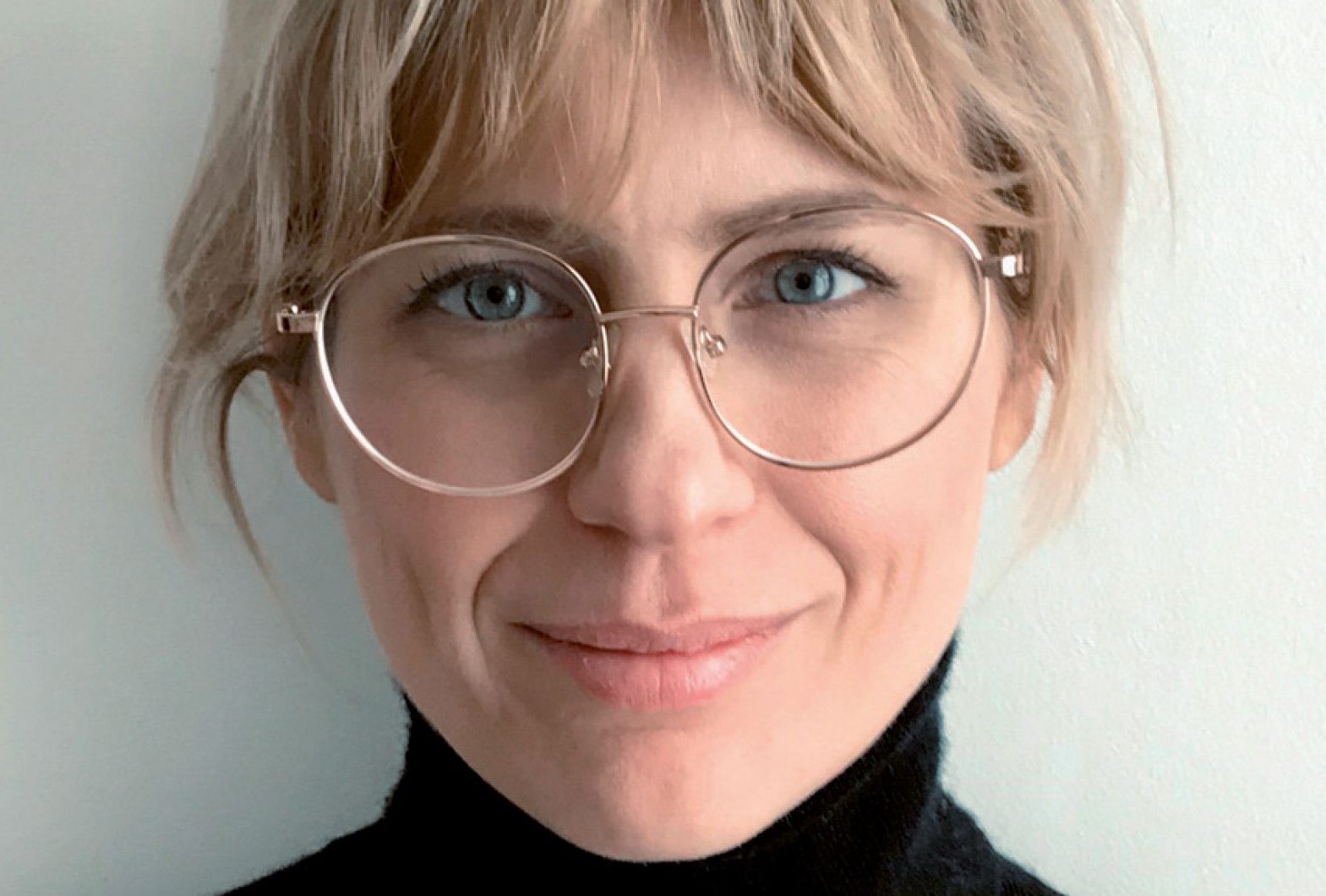 Headshot portrait of author and playwright Melissa Bull